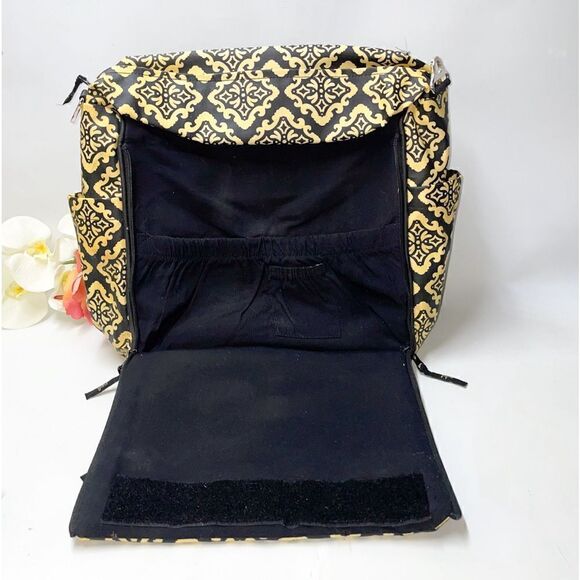 Petunia Pickle Bottom Diaper Bag Backpack - Picture 6 of 10